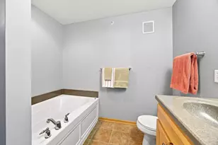 560 Huset Parkway NE, Columbia Heights, MN 55421 - Photo 23