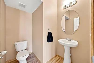 560 Huset Parkway NE, Columbia Heights, MN 55421 - Photo 9