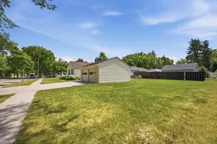 1403 3rd St S, Moorhead, MN 56560 - Photo 37