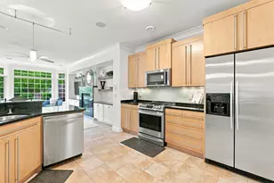 10776 Falling Water Ln, Woodbury, MN 55129 - Photo 5