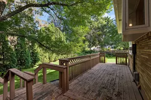 1937 Westwood Cir, Roseville, MN 55113 - Photo 33
