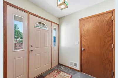 4636 Heritage Hills Drive, Bloomington, MN 55437 - Photo 9