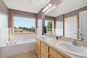 1615 Rolling Hills Ln, River Falls, WI 54022 - Photo 15