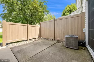 11240 Providence Ln, Eden Prairie, MN 55344 - Photo 3