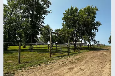 12737 375th Street, North Branch, MN 55056 - Photo 37
