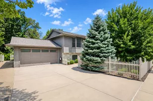 715 36th St SW, Rochester, MN 55902 - Photo 3