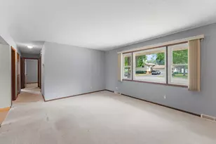 8053 Cloman Ave, Inver Grove Heights, MN 55076 - Photo 9
