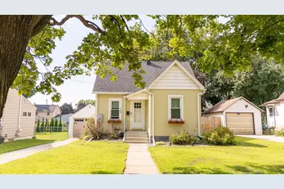 1405 9th Avenue NW, Austin, MN 55912 - Photo 1