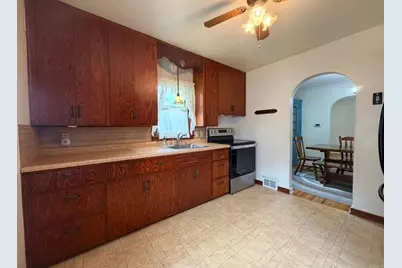 401 S 7th Street, Olivia, MN 56277 - Photo 5