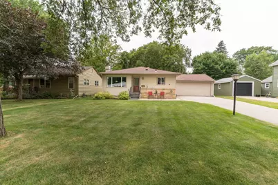 1219 N Lake Street, Fergus Falls, MN 56537 - Photo 3