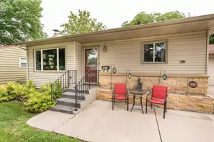 1219 N Lake St, Fergus Falls, MN 56537 - Photo 13