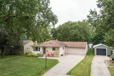 1219 N Lake Street, Fergus Falls, MN 56537 - Photo 1