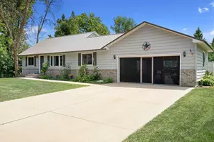 1429 Rice Lk St, Owatonna, MN 55060 - Photo 1
