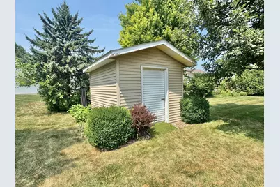702 S Saratoga Street, Marshall, MN 56258 - Photo 23