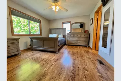 702 S Saratoga Street, Marshall, MN 56258 - Photo 13