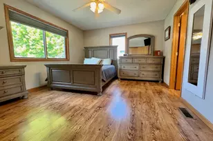 702 S Saratoga St, Marshall, MN 56258 - Photo 13