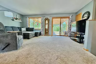 702 S Saratoga St, Marshall, MN 56258 - Photo 7