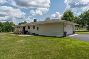 716 W River St, Waterville, MN 56096 - Photo 43