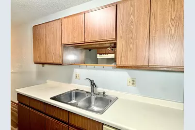 2129 49th Way E, Inver Grove Heights, MN 55077 - Photo 7