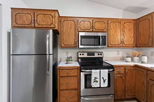 443 Market St S, Shakopee, MN 55379 - Photo 11