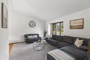 443 Market St S, Shakopee, MN 55379 - Photo 9