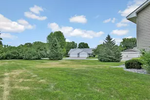 3730 Tower Pond Dr, Anoka, MN 55303 - Photo 41