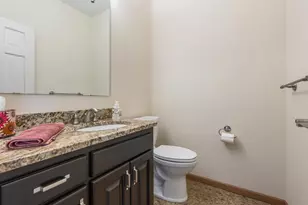 26335 Peach Cir, Excelsior, MN 55331 - Photo 23