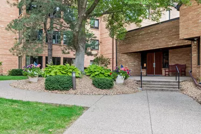 1830 Eagle Ridge Drive #2003, Mendota Heights, MN 55118 - Photo 3