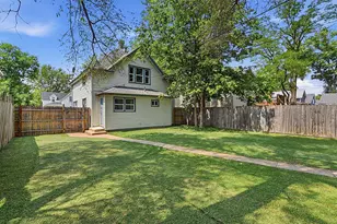 318 19 1/2 Ave N, Saint Cloud, MN 56303 - Photo 3