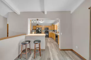 6864 Jeremy Ct, Eden Prairie, MN 55346 - Photo 7