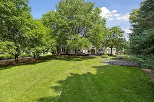 8235 Enclave Cove, Woodbury, MN 55125 - Photo 69