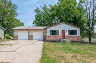 134 7th Ave NW, Lonsdale, MN 55046 - Photo 1