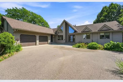 386 Bear Avenue S, Vadnais Heights, MN 55127 - Photo 1