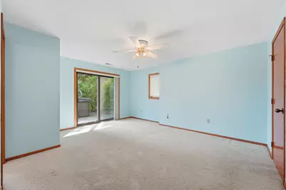 386 Bear Avenue S, Vadnais Heights, MN 55127 - Photo 23
