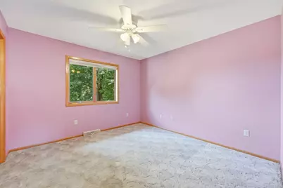 386 Bear Avenue S, Vadnais Heights, MN 55127 - Photo 19