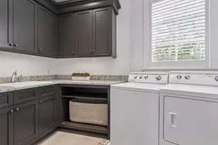 1625 Locust Hls Trl, Wayzata, MN 55391 - Photo 21