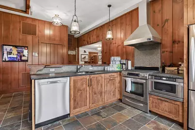 1625 Locust Hills Trail, Wayzata, MN 55391 - Photo 51