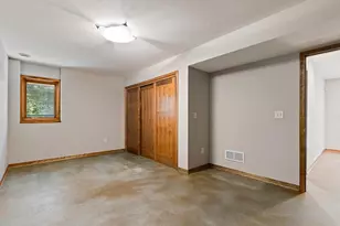 9340 Cedar Forest Rd, Eden Prairie, MN 55347 - Photo 39