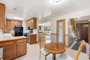 3595 Edgerton St, Vadnais Heights, MN 55127 - Photo 9
