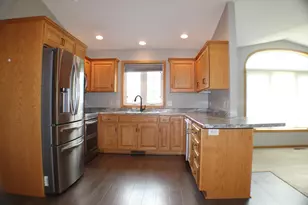 913 Anderson Way, Alexandria, MN 56308 - Photo 3