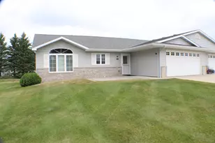 913 Anderson Way, Alexandria, MN 56308 - Photo 1