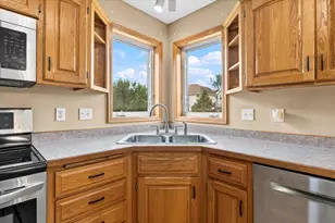 15532 Avocet St NW, Andover, MN 55304 - Photo 11
