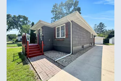 1024 5th Street SW, Willmar, MN 56201 - Photo 1