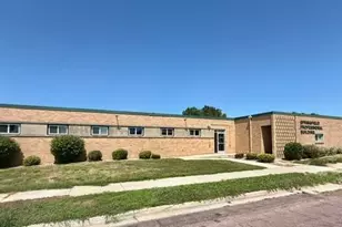 602 N Jackson Ave, Springfield, MN 56087 - Photo 1