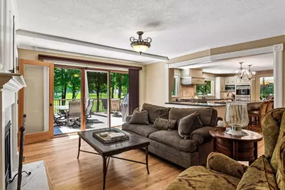 2890 Autumn Woods Drive, Chaska, MN 55318 - Photo 9