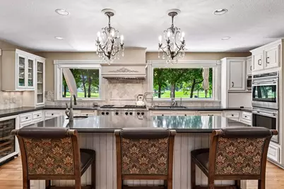 2890 Autumn Woods Drive, Chaska, MN 55318 - Photo 11