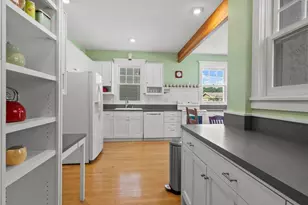 1055 Goodrich Ave, Saint Paul, MN 55105 - Photo 17