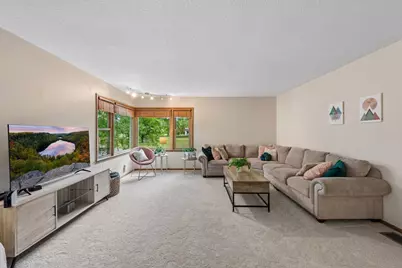 1643 Millwood Avenue, Roseville, MN 55113 - Photo 5
