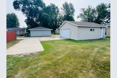 508 Kneale Avenue S, Thief River Falls, MN 56701 - Photo 49