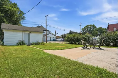210 6th Avenue N, South Saint Paul, MN 55075 - Photo 33
